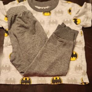 Batman Logo Tee Shirt With Gray Sweatpants Set 2T Boys
